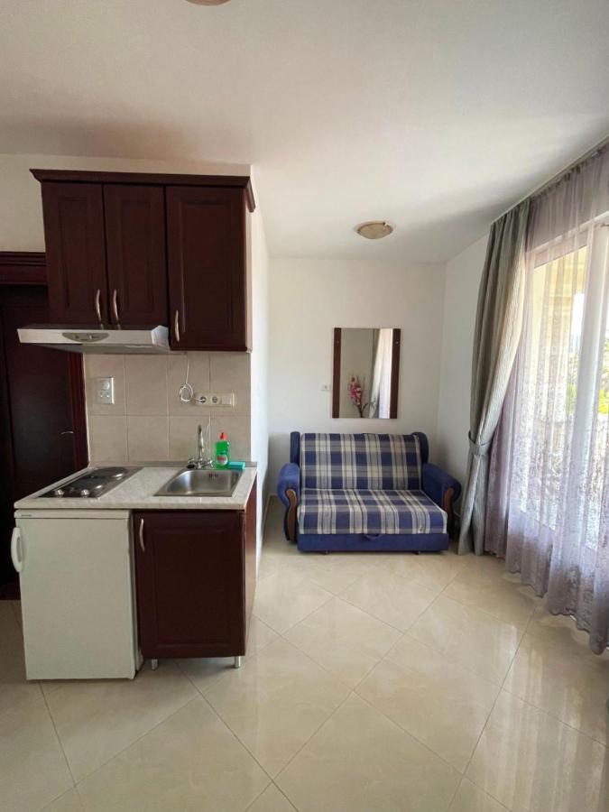 Apartmani Mina Херцег-Нови Экстерьер фото